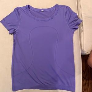 Lululemon Swiftly Breath Short Sleeve shirt